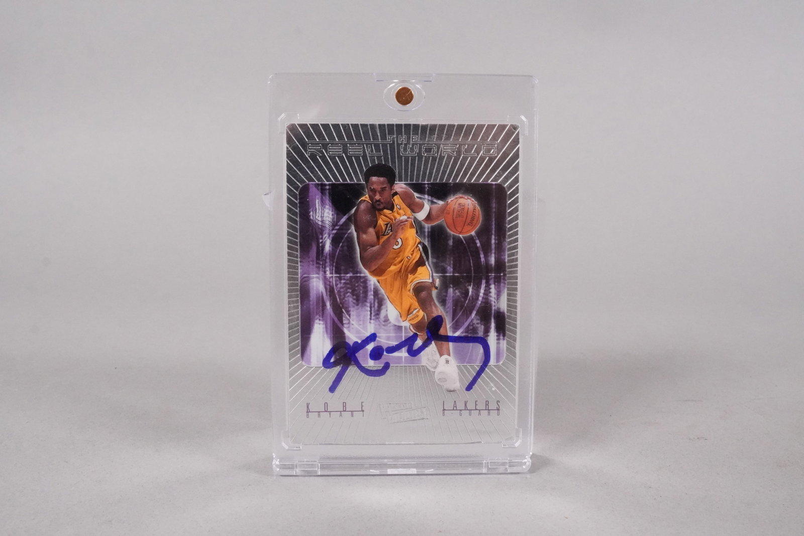 2 Kobe Bryant cards - 4
