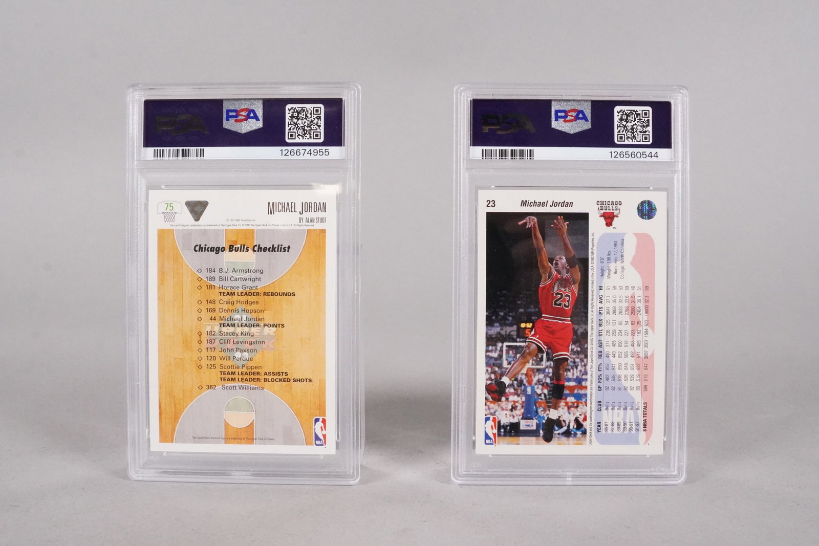 3 Michael Jordan cards PSA - 3