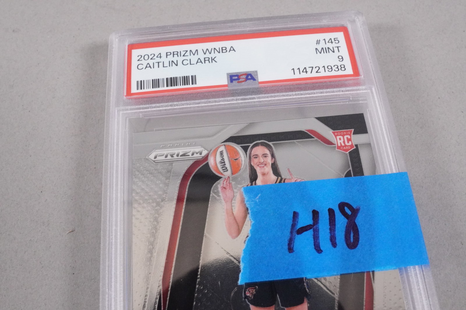 2 WNBA cards PSA - 6