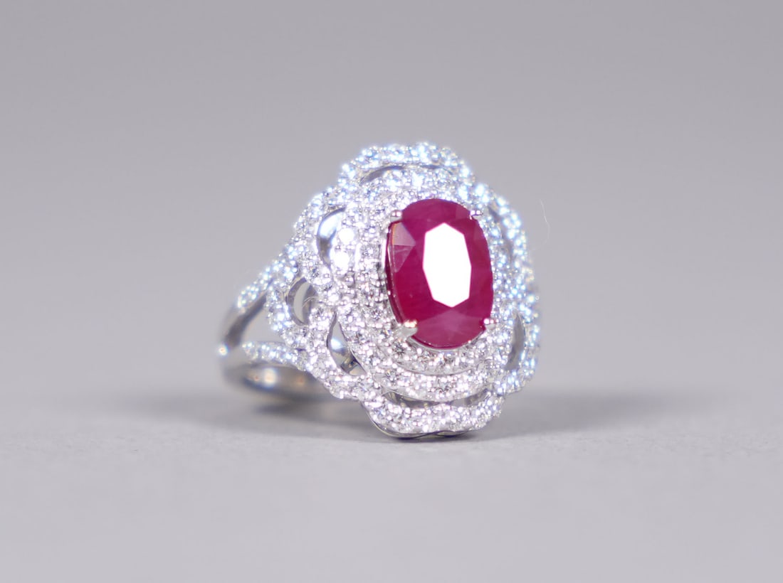 Platinum Burma Ruby diamond ring US 6.75: Platinum Burman Ruby diamond ring. US ring size 6.75. Total Burmese ruby 4.02 carats, and total 1.29 carats natural diamonds. Comes with GIA certificate.