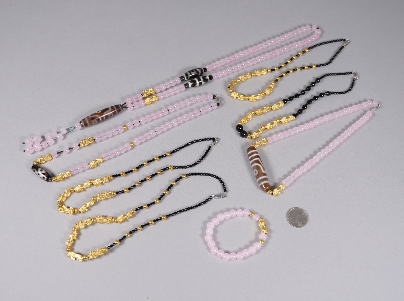 Lots fine beaded items - 2
