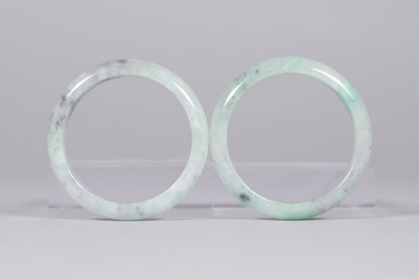 Lots Chinese apple green bangles - 2