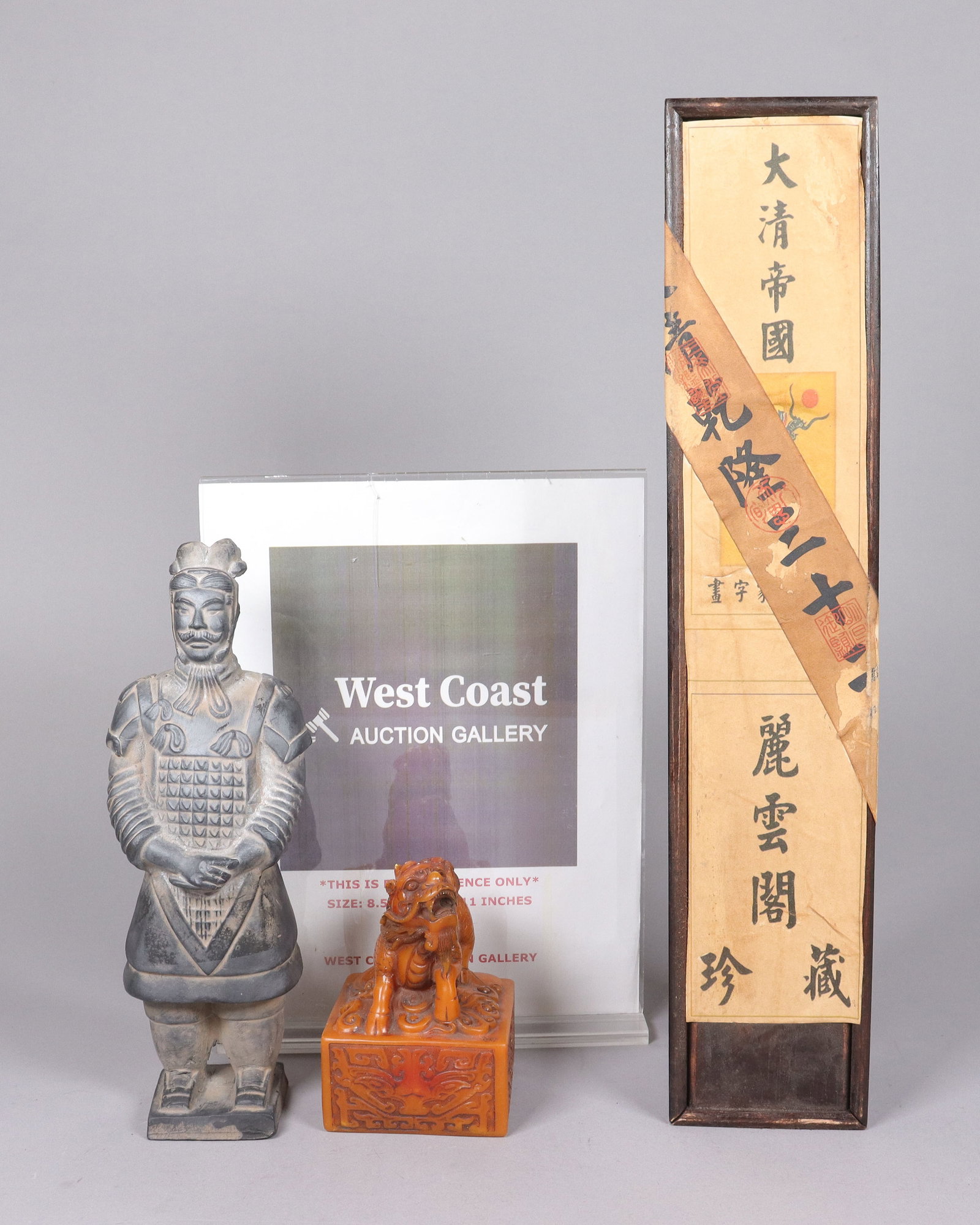 Lots Chinese items - 2