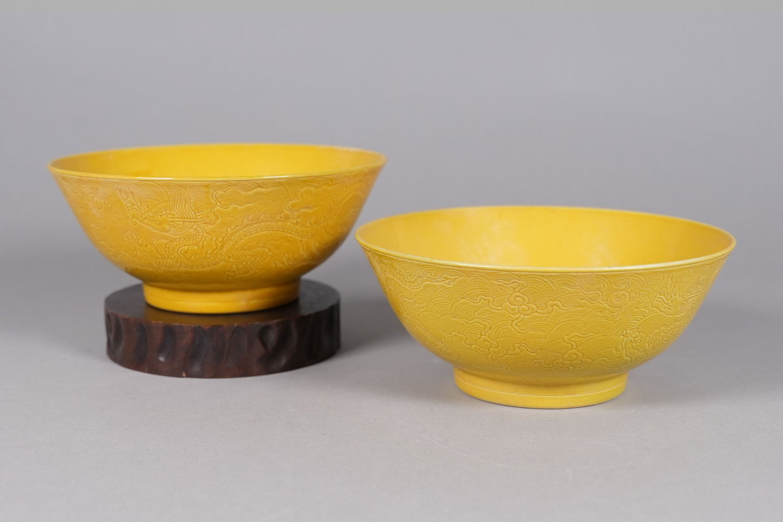 2 Chinese fine yellow bowls: 2 Chinese fine yellow bowls. H: 3" x W: 7.3."