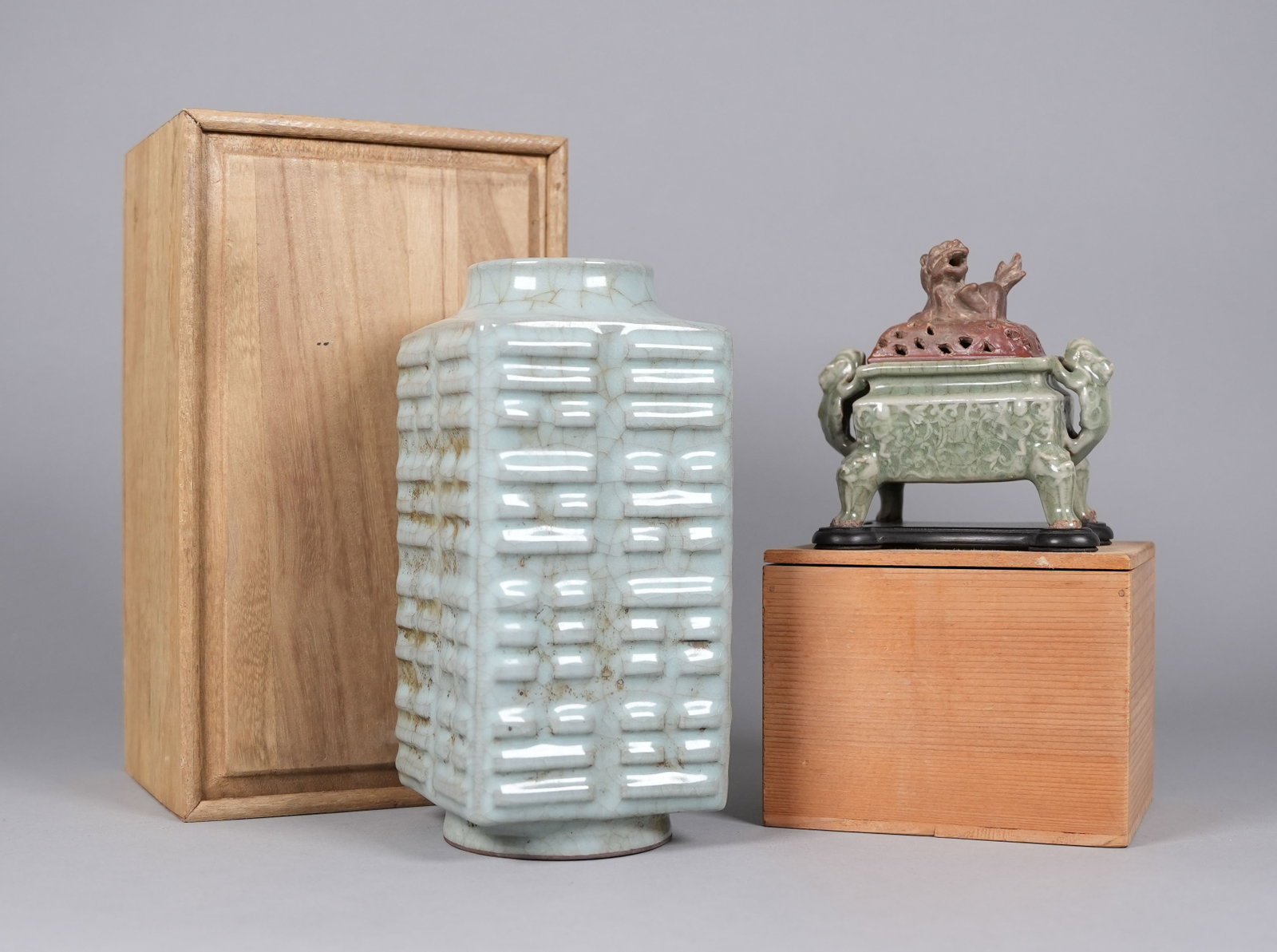 Lots Chinese fine porcelain items (1 of 7)