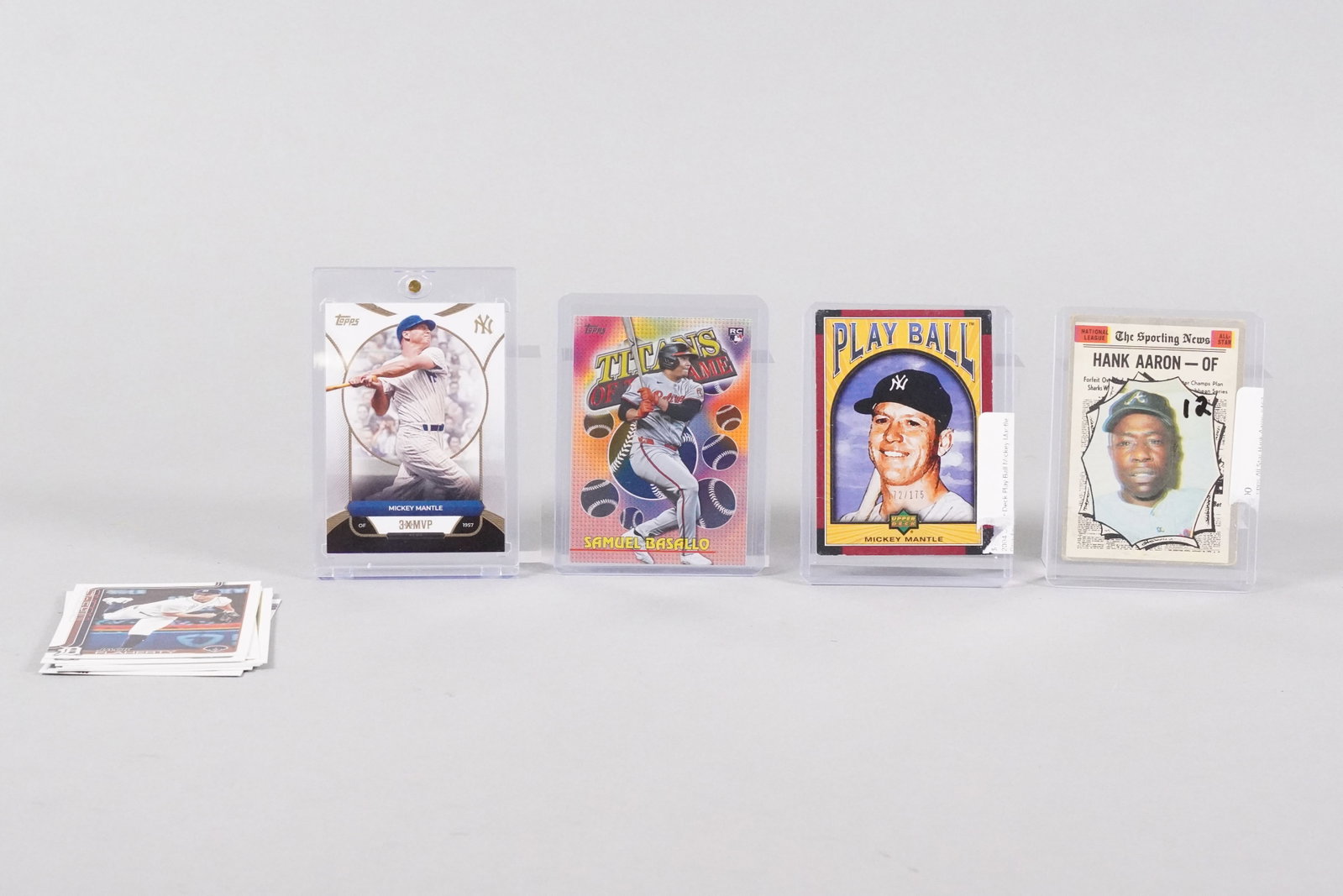 Lots vintage baseball cards estate (1 of 7)