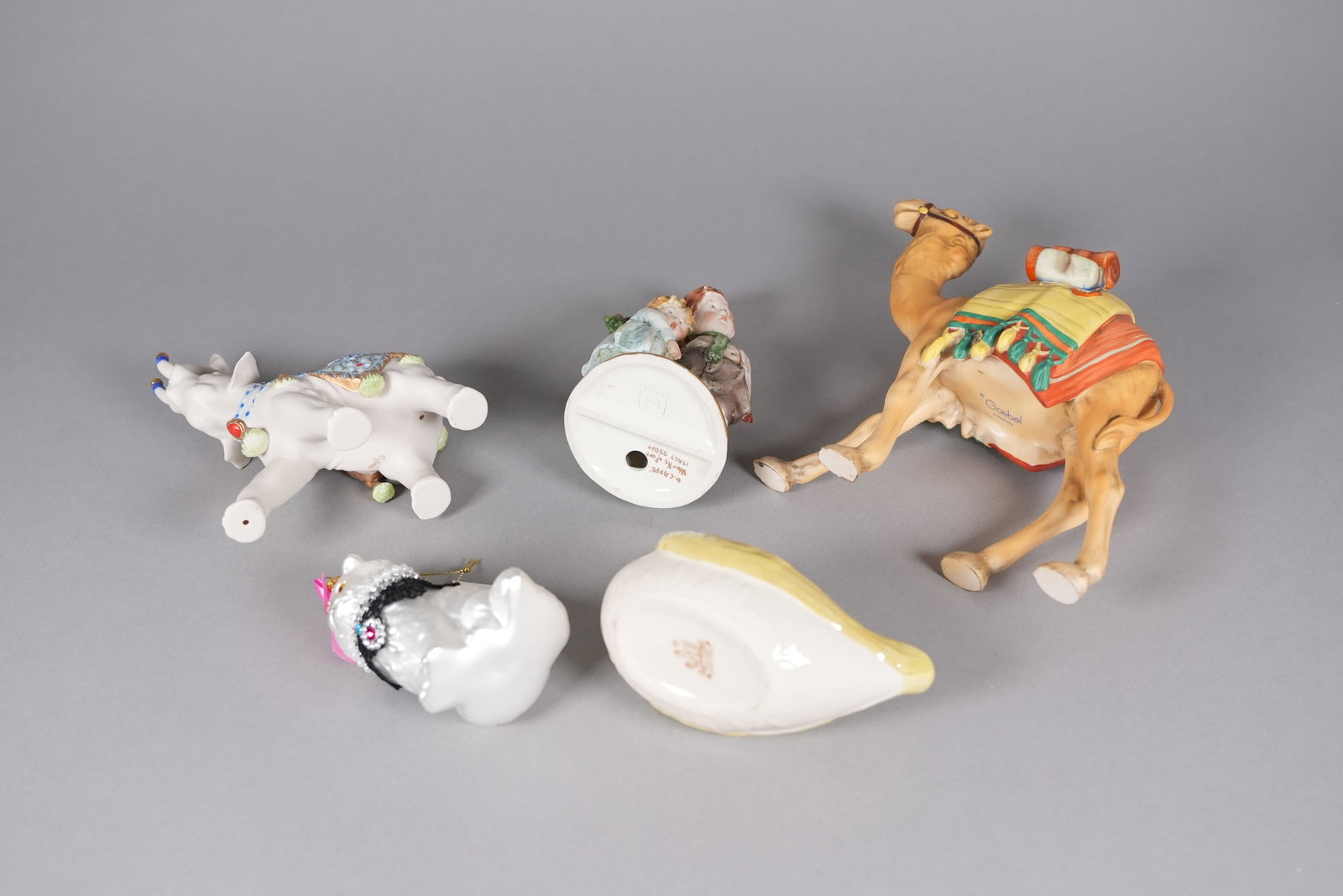 Lots estate figurines - 3