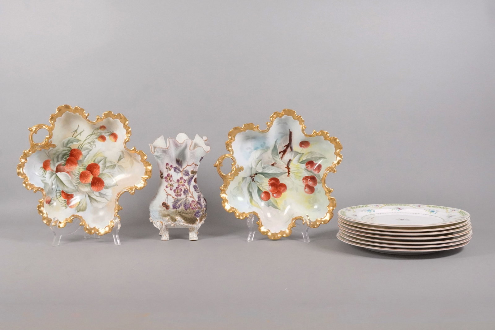 Lots estate porcelains: Lots estate porcelains.