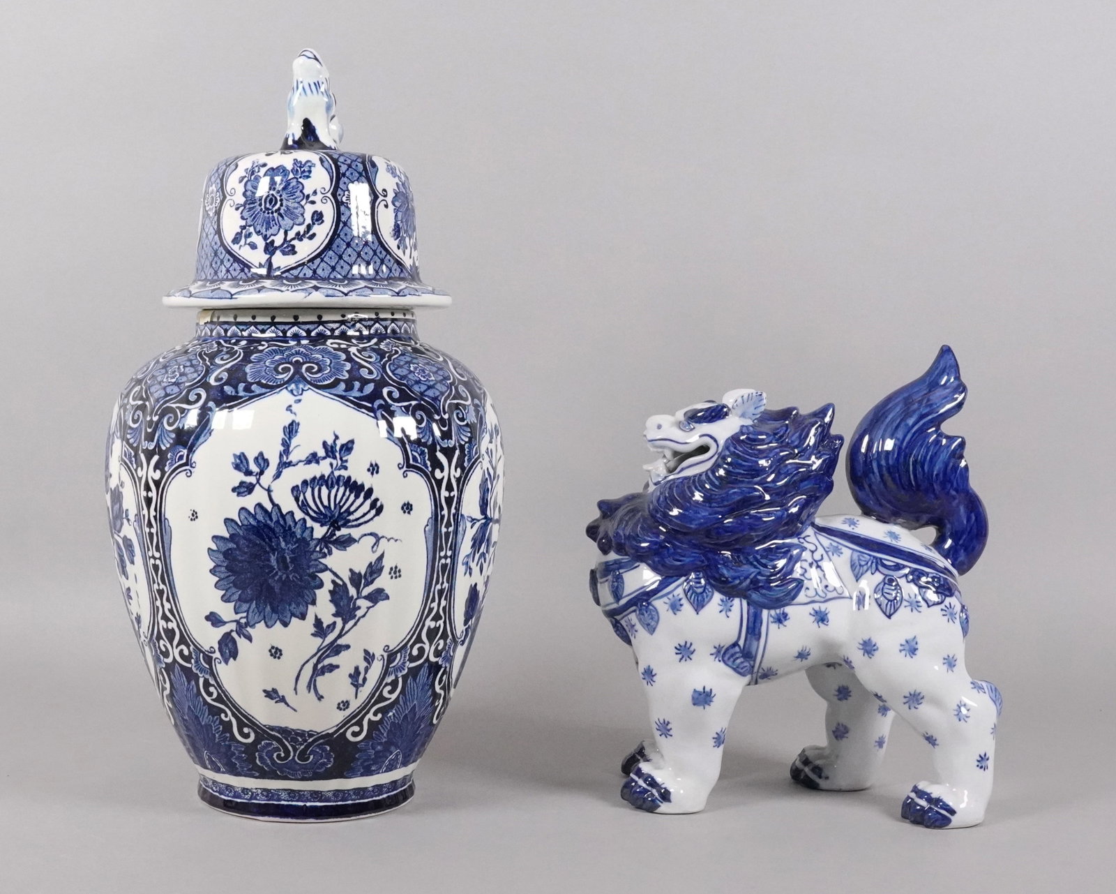 Lots Asian porcelains: Lots Asian porcelains. Largest H: 12" x W: 8."