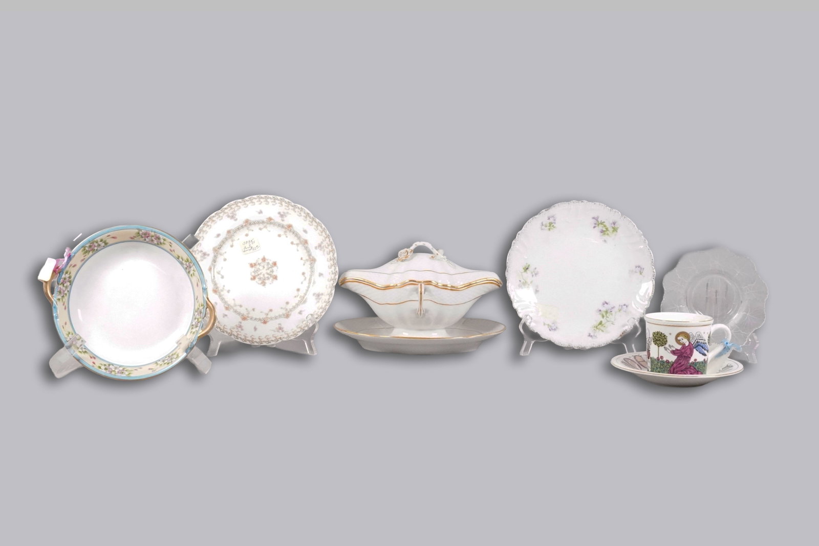 Lots estate items (1 of 9)