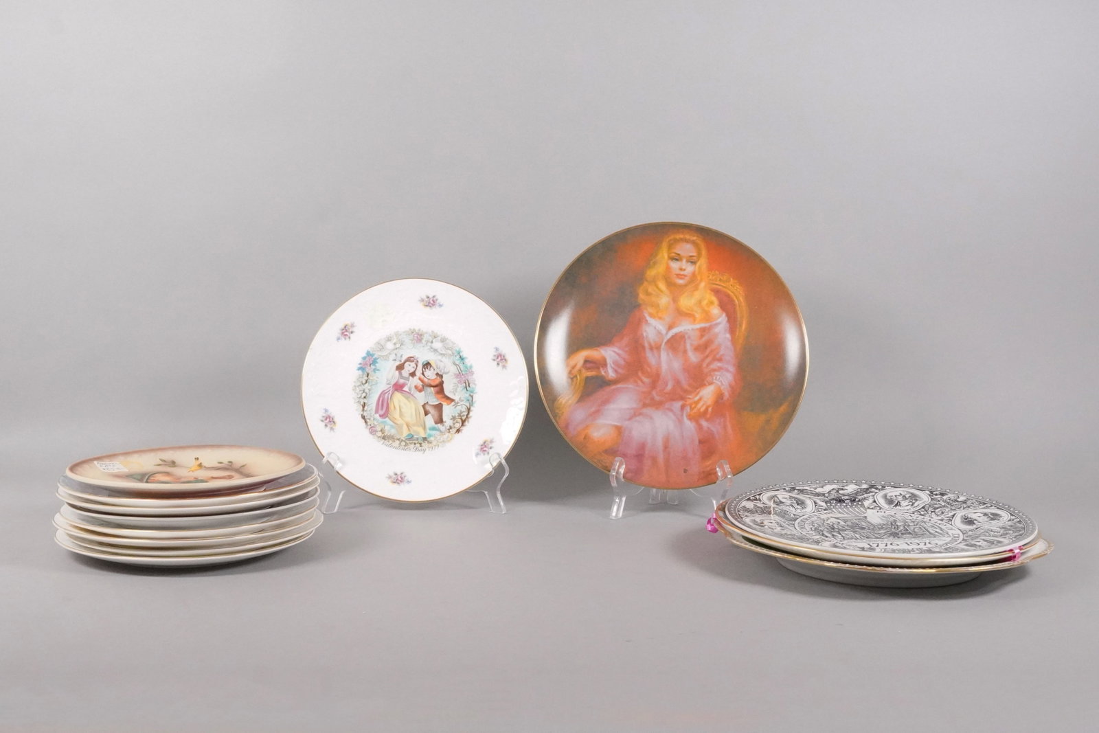 Lots estate porcelains: Lots estate porcelains.