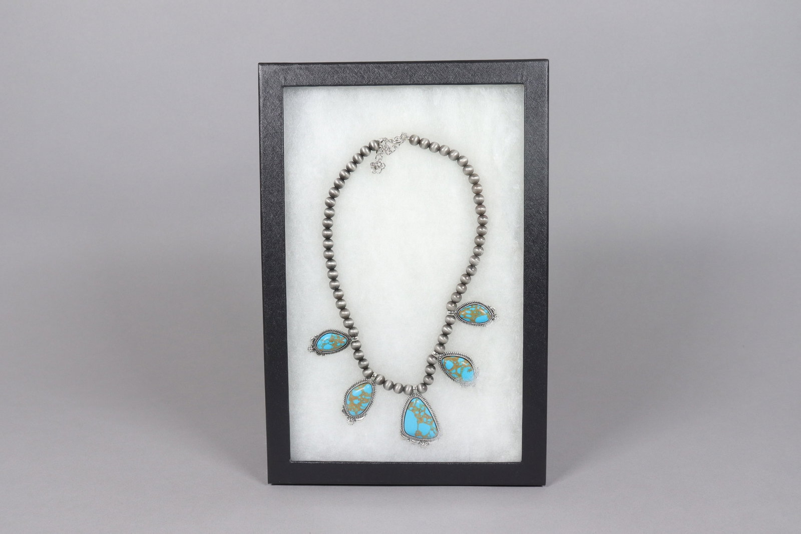 Vintage estate fine necklace: Vintage estate fine necklace. We do not guarantee its material, and age. All sales are final, no return. Condition selling it as is.