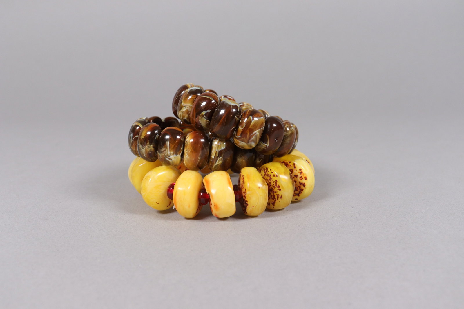 Lots fine amber bracelets - 5