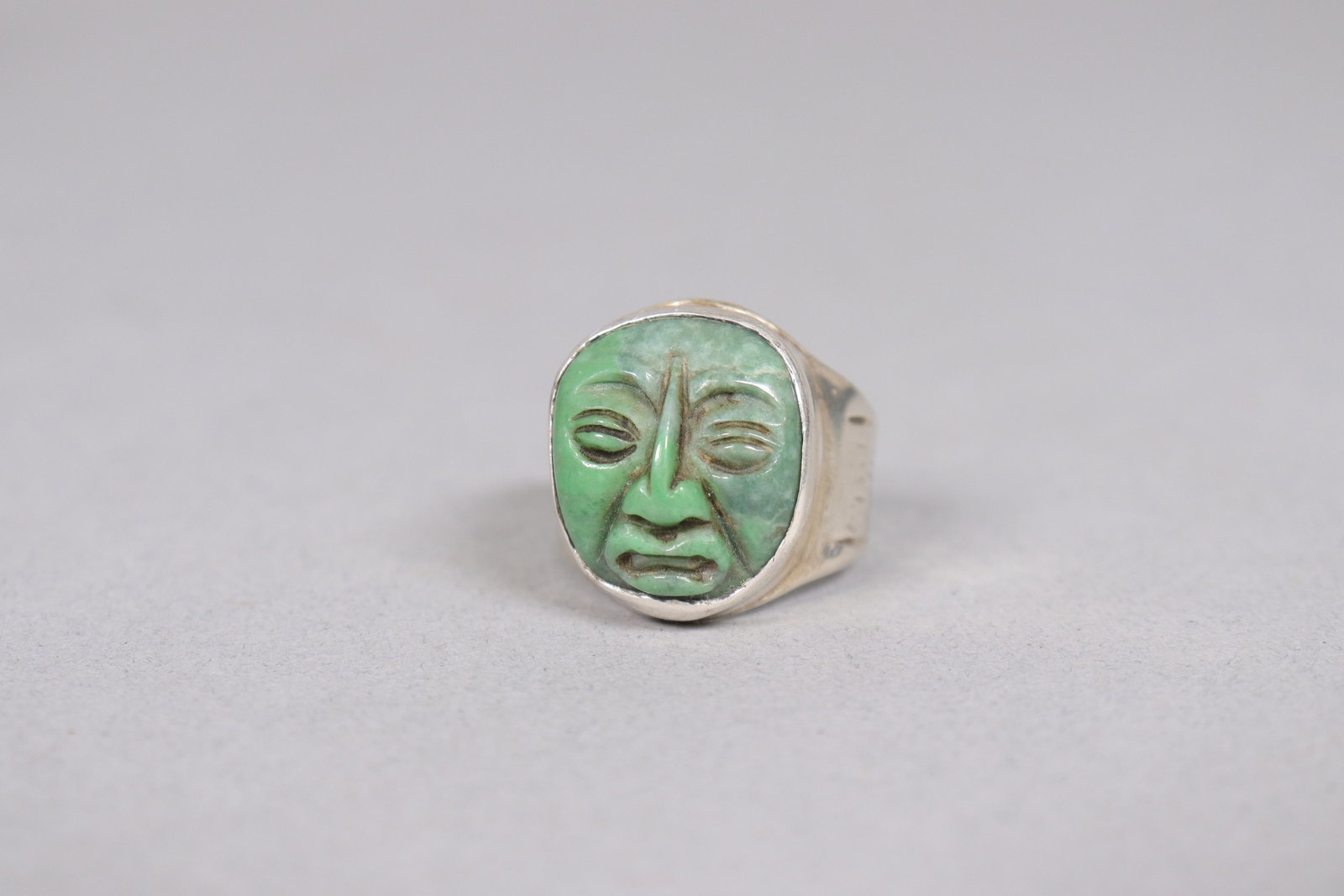 Pre-Columbian carved face ring: Pre-Columbian carved face ring.