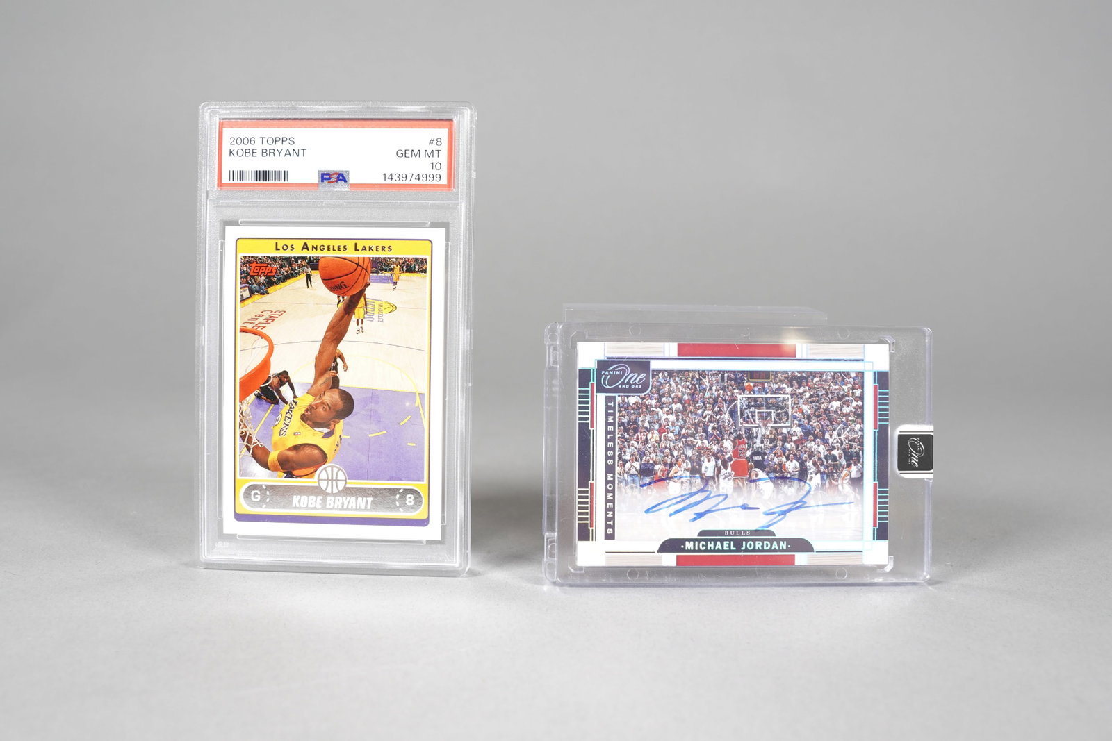 2 fine basketball cards ungraded: 2 fine basketball cards ungraded. We do not guarantee its signature, and age. All sales are final, no return. Condition selling it as is. Please contact us if you have any question before bidding.