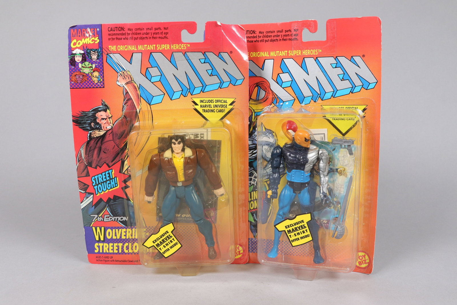 Lots Marvel action figures in box - 3