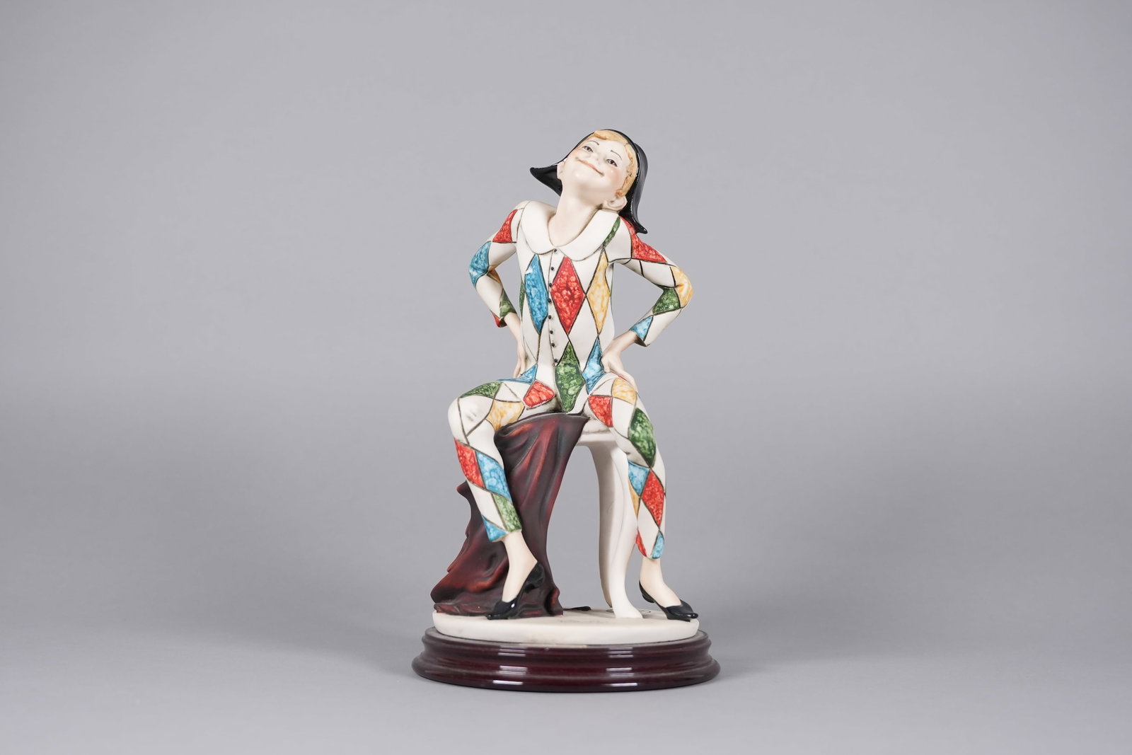 Original Giuseppe Armani figurine (1 of 8)
