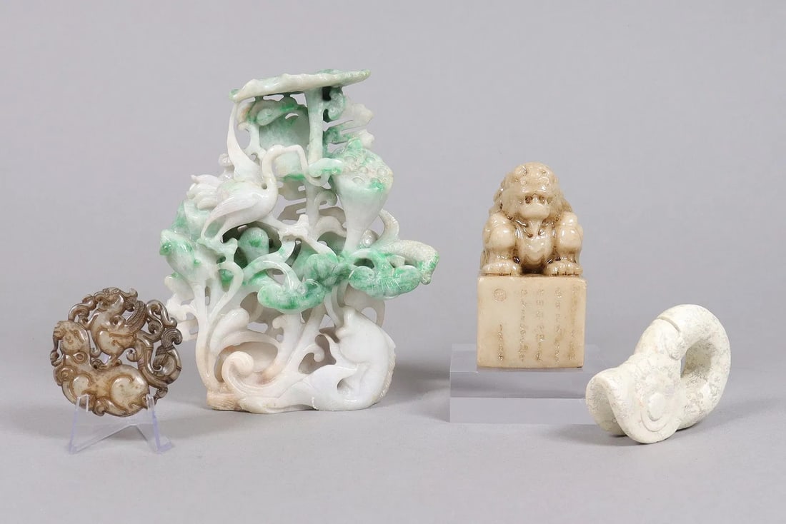 Lots Chinese fine carvings (1 of 9)