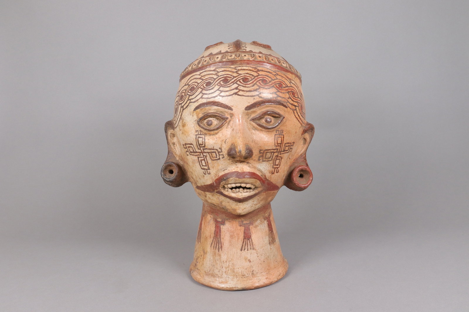 Pre-Columbian ceramic bust figure (1 of 8)