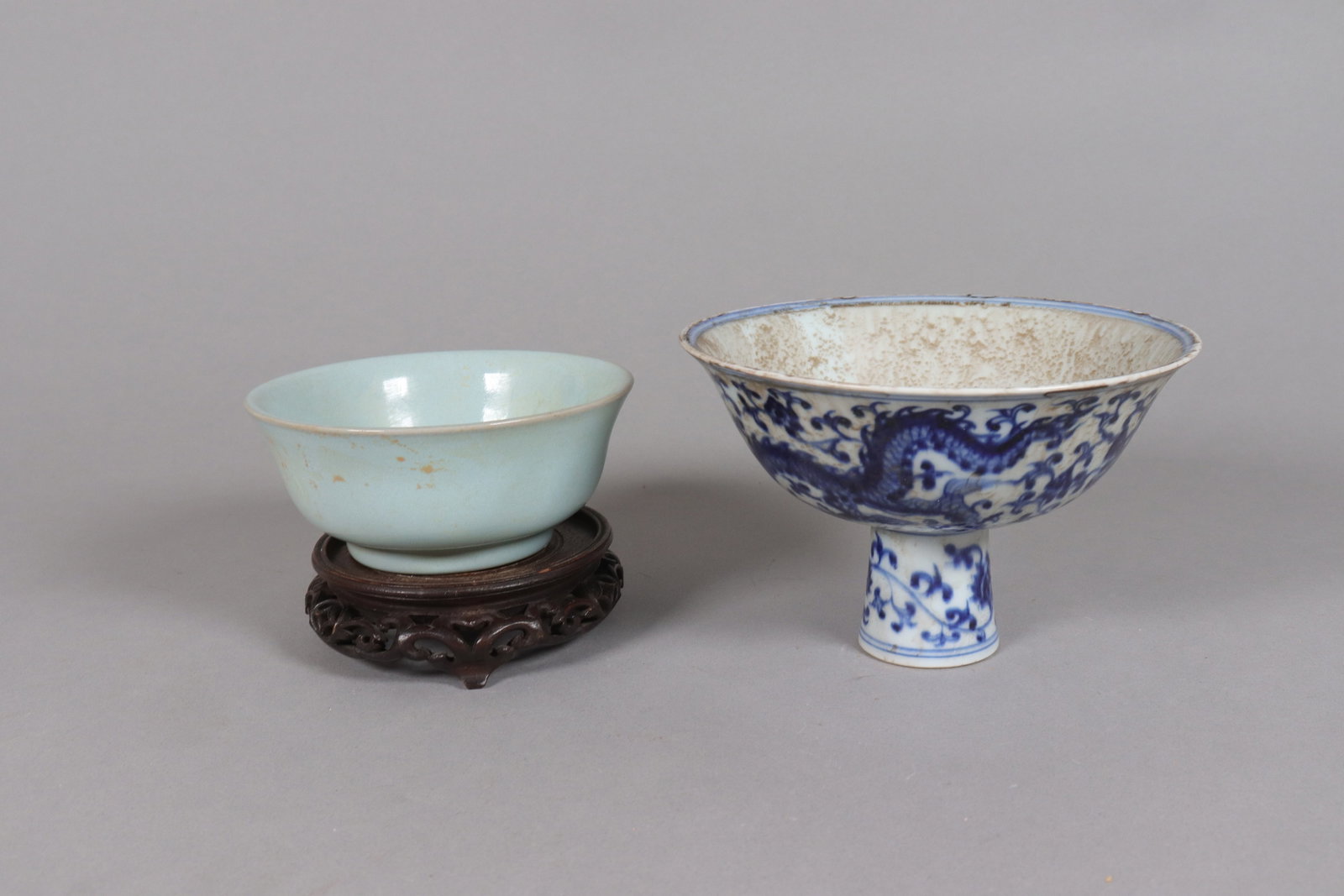 2 Chinese fine porcelains: 2 Chinese fine porcelains, largest H: 4.25" x W: 6.75."