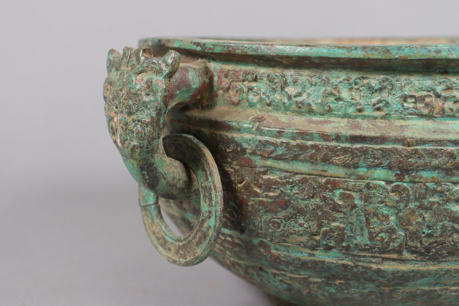Chinese large bronze vessel - 4