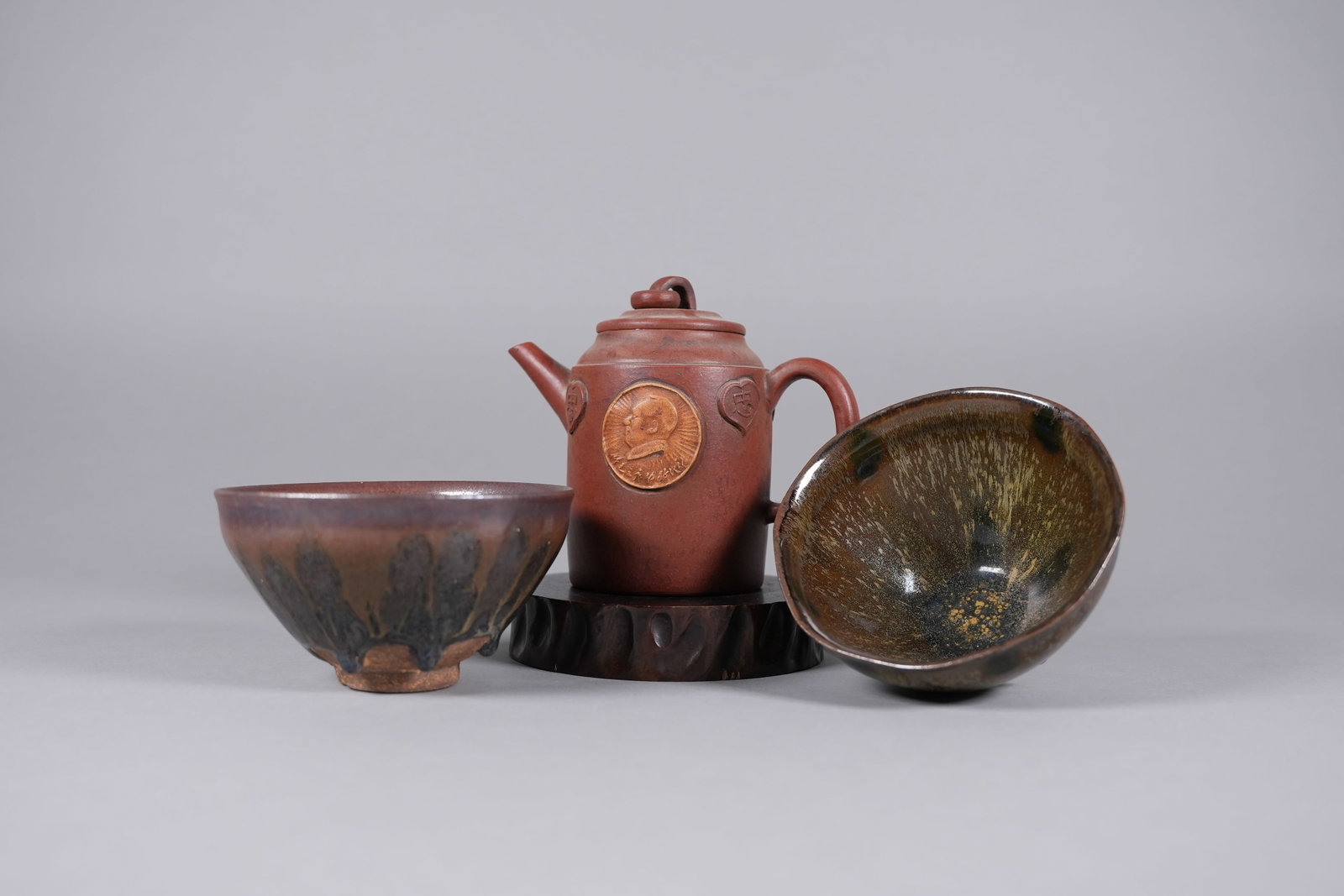 Lots Chinese tea items: Lots Chinese tea items. Largest H: 5.3" x W: 6."