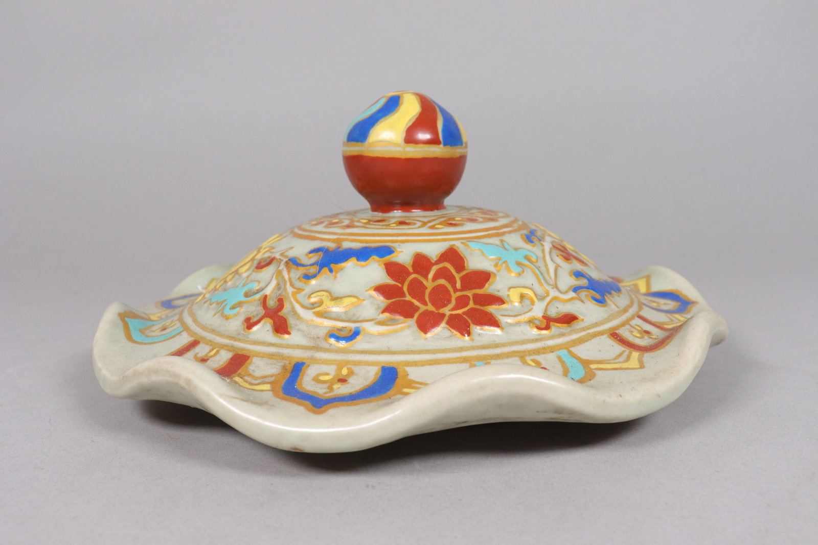 Chinese large lidded jar - 5