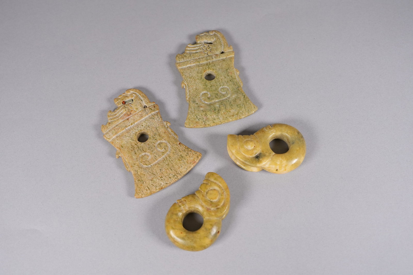 Lots Chinese jade ornaments: Lots Chinese fine ornaments.