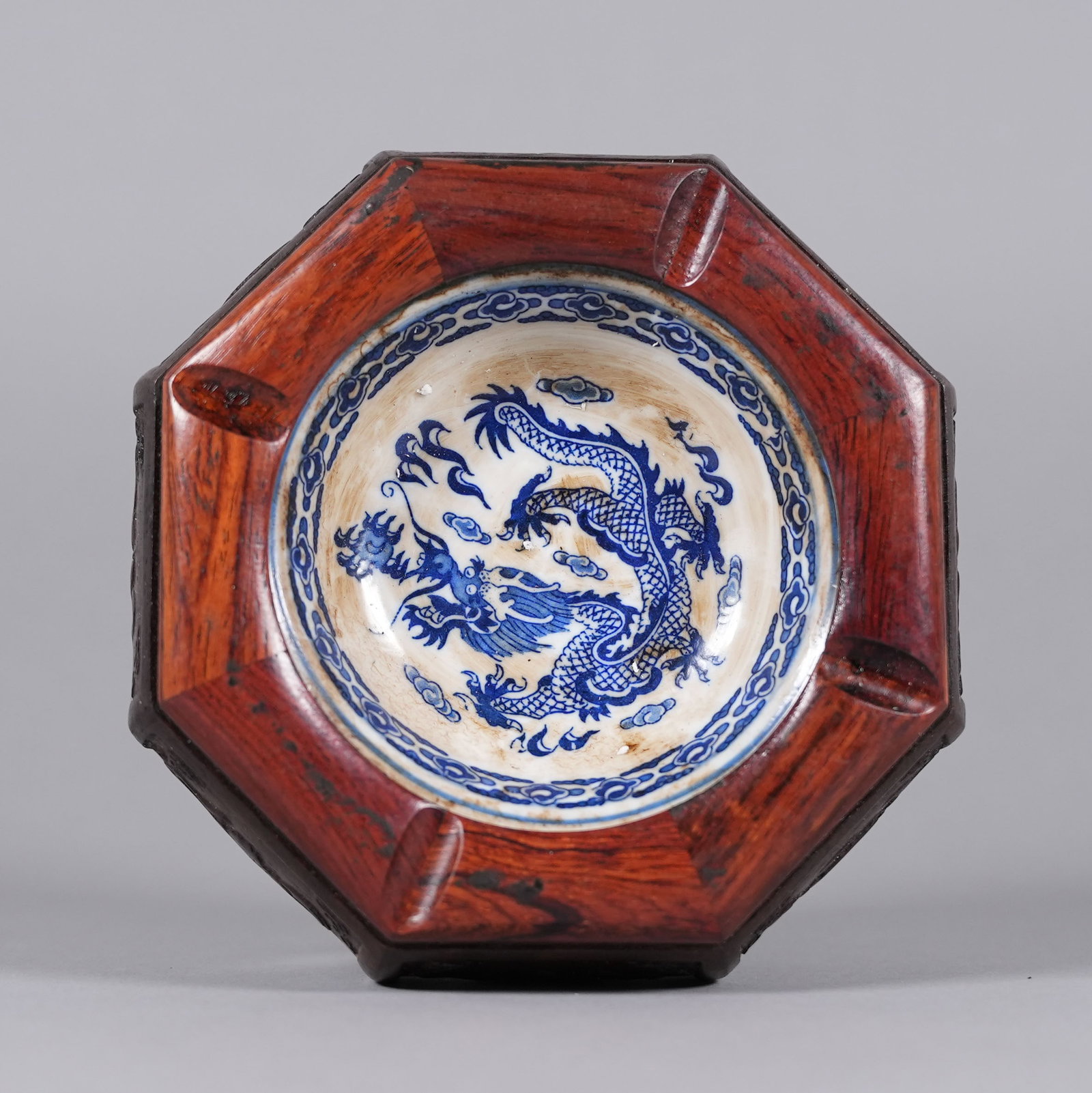 Chinese fine b/w wooden box (1 of 7)