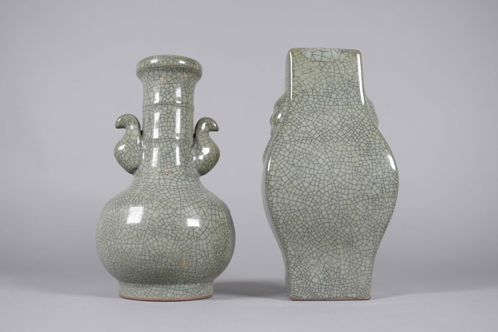 2 Chinese fine crackled vase: 2 Chinese fine crackled vase. Largest H: 8.9" x W: 5."