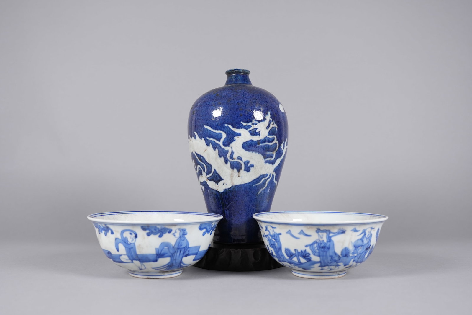 3 Chinese fine porcelains: 3 Chinese fine porcelains, largest H: 9" x W: 5."