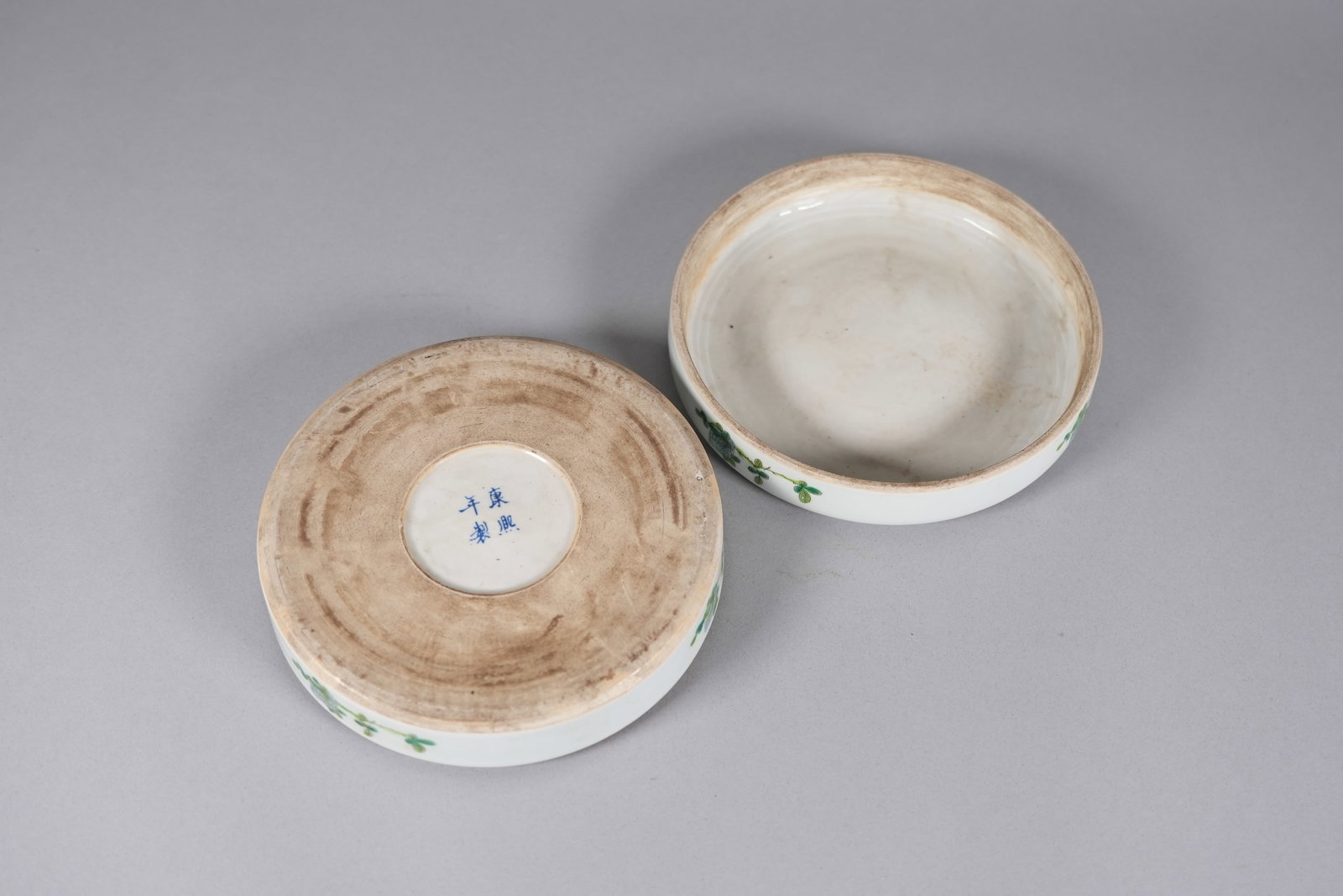 2 Chinese round porcelain box - 6