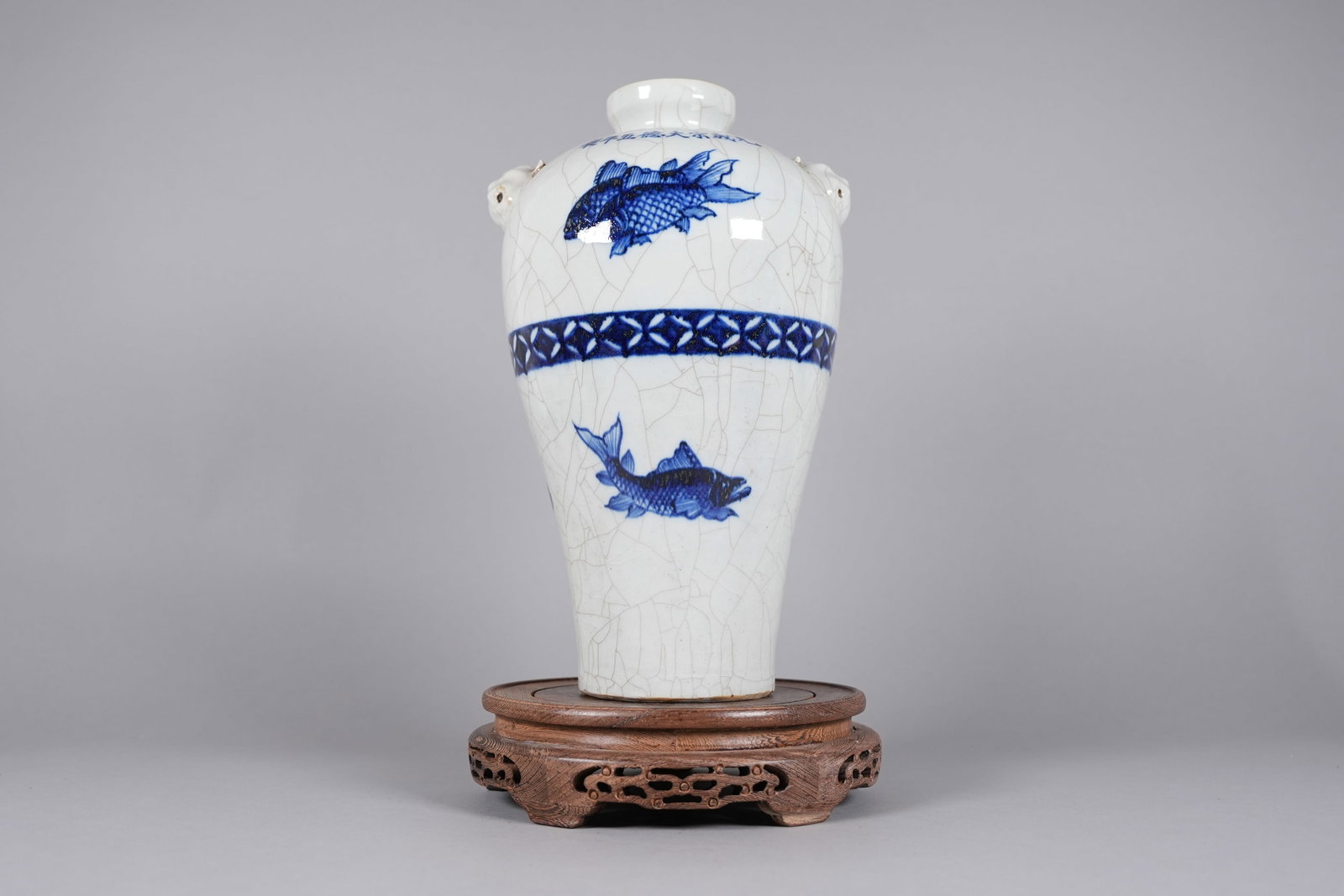 Chinese large crackled vase: Chinese large fine crackled vase. H: 13.8" x W: 8.7."