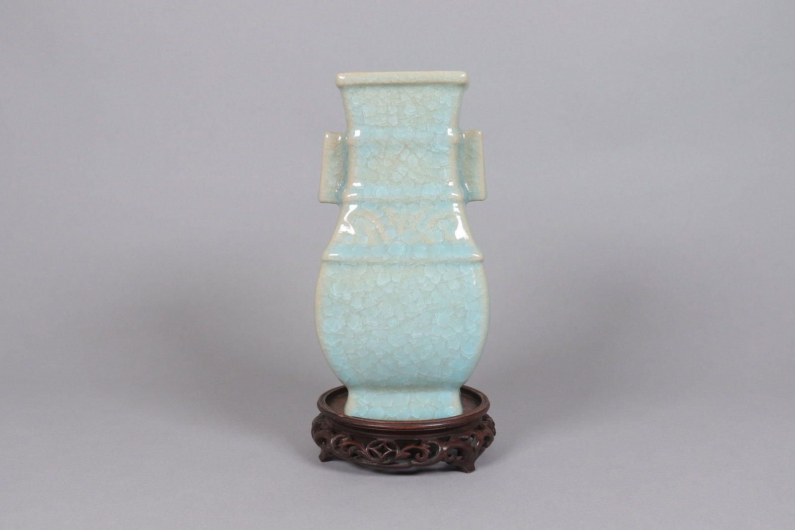 Chinese fine celadon vase: Chinese fine celadon vase. H: 8.25" x W: 4."