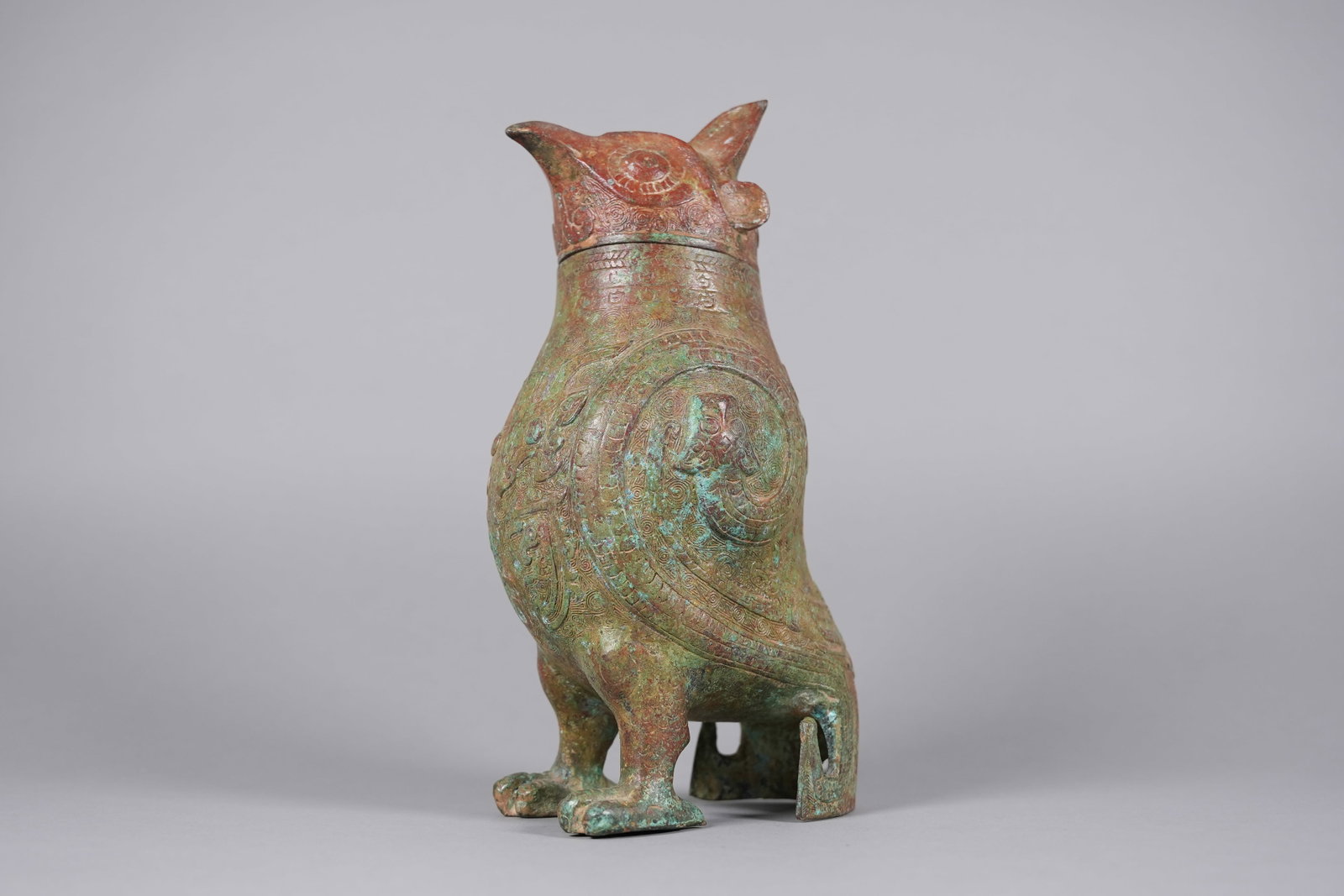 Important Chinese fine bronze owl form (1 of 7)