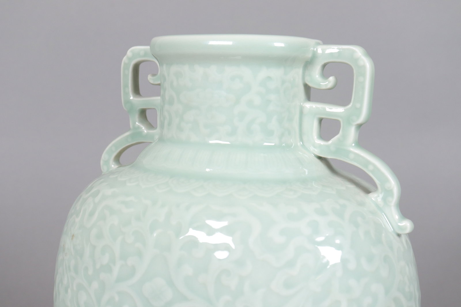 Chinese fine celadon vase - 6