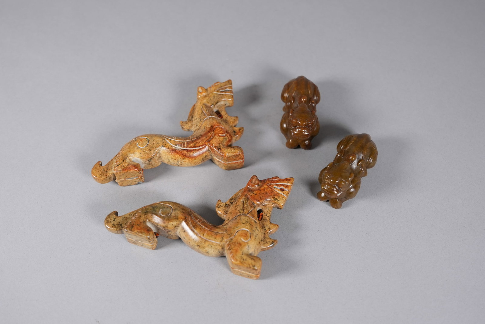 Lots Chinese fine jade carvings (1 of 7)
