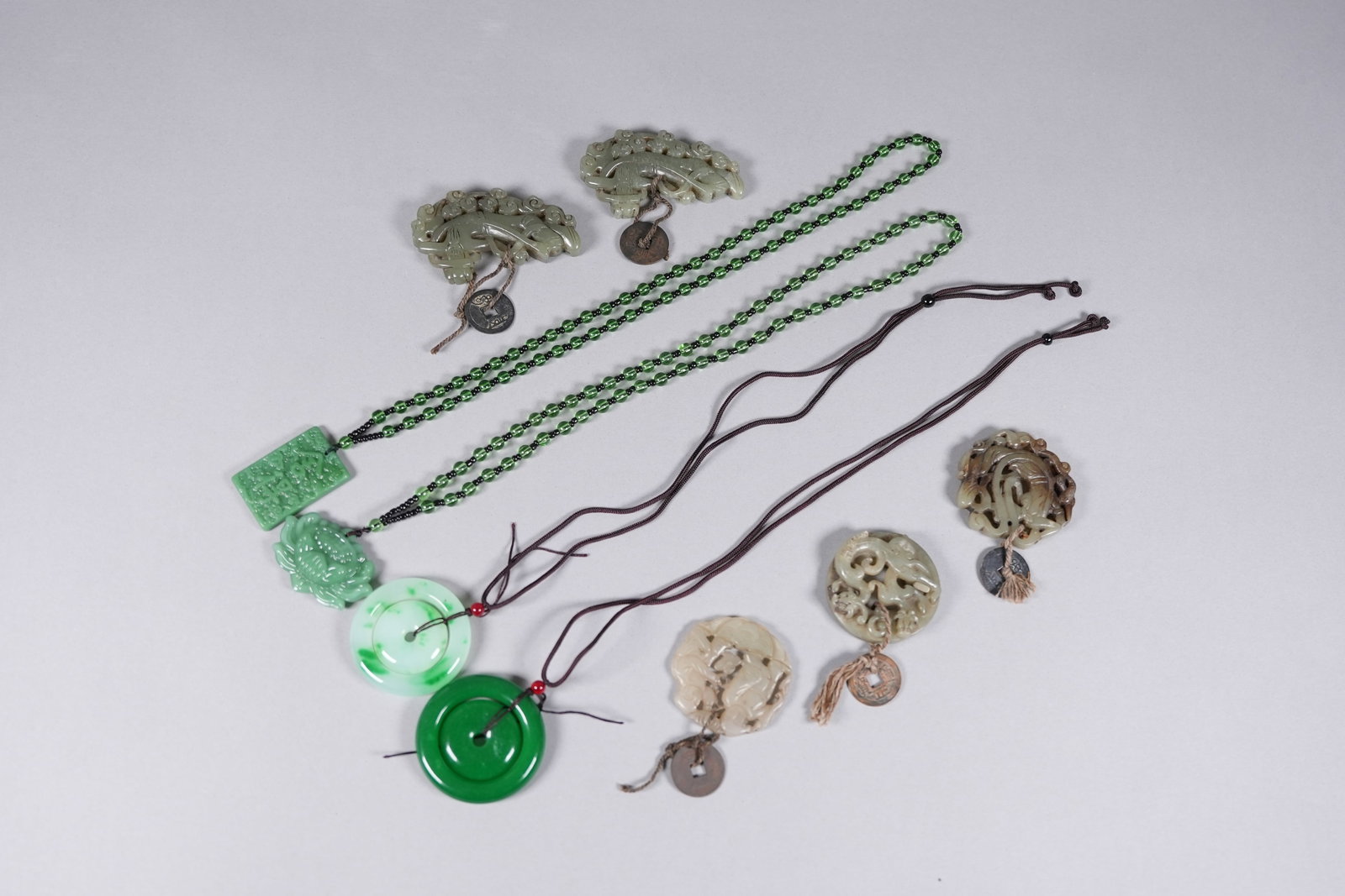 Lots Chinese fine jewelry and jade: Lots Chinese fine jewelry and jade.