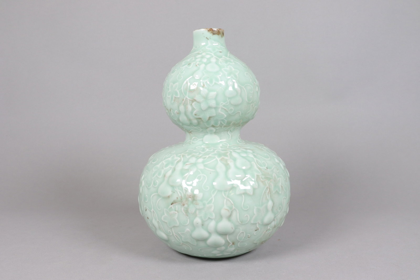 Chinese fine gourd vase: Chinese fine gourd vase. H: 11.75" x W: 8."