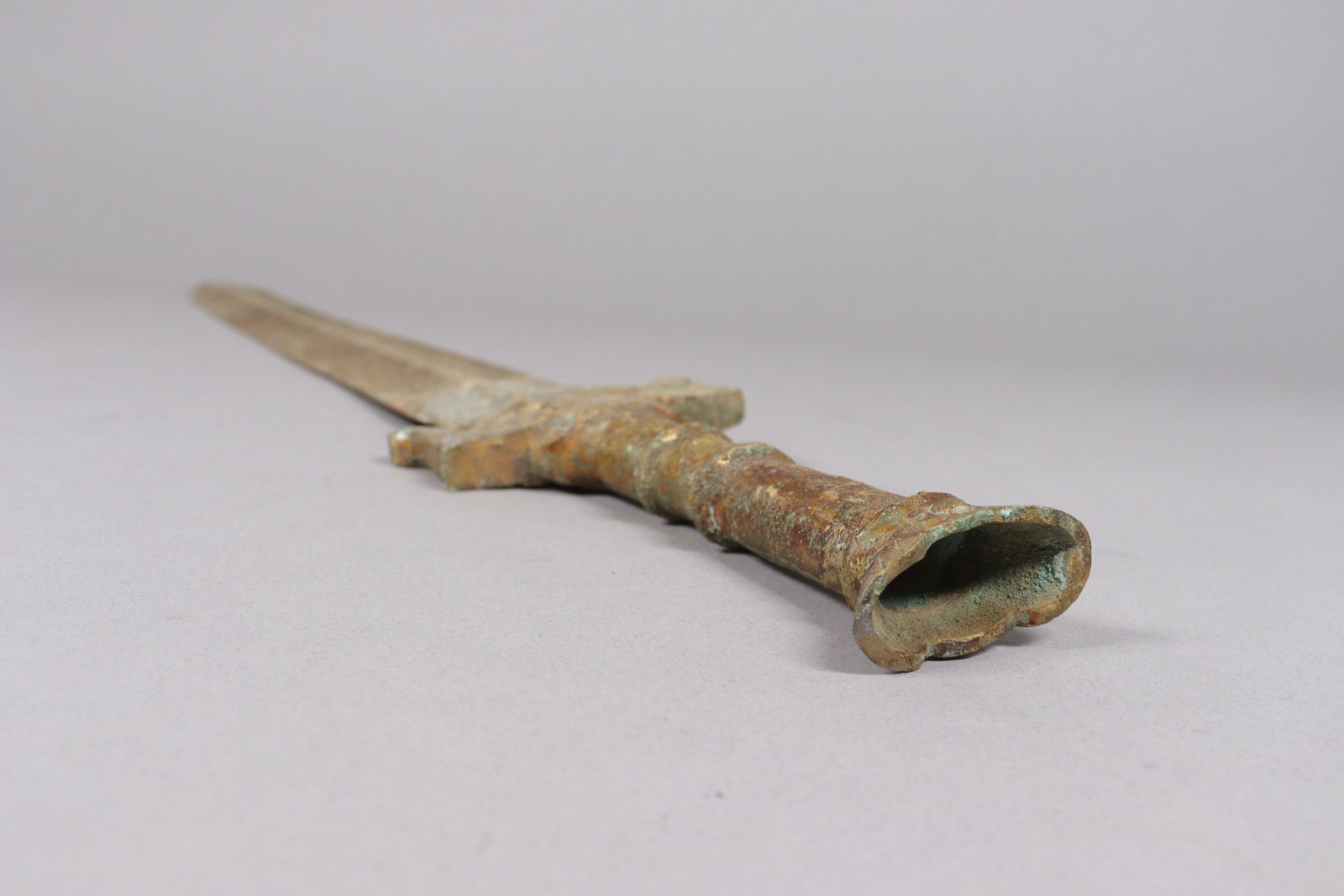 Chinese long bronze sword - 5