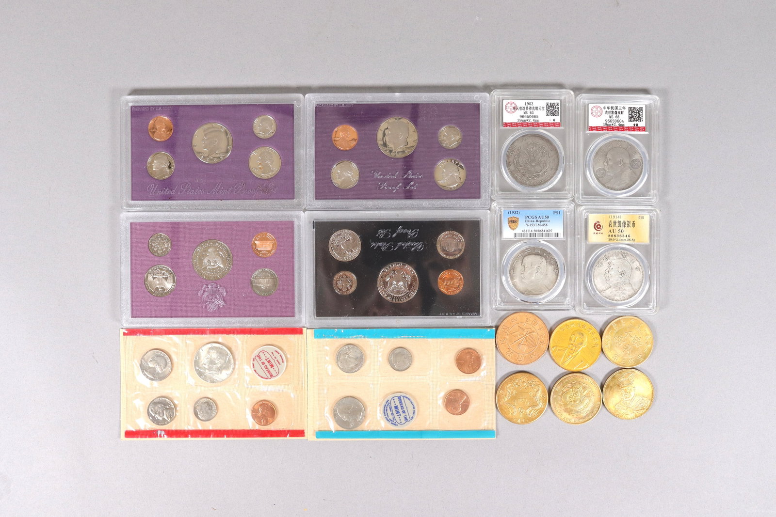 Lots estate coins ungraded: Lots estate coin, ungraded. We do not guarantee its age, material, carving, engraving, and grading. All sales are final, no return. Condition selling it as is.