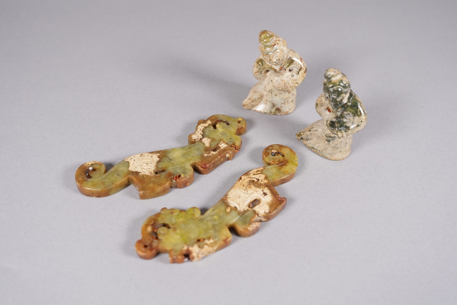 4 Chinese fine jade ornaments: 4 Chinese fine jade ornaments.