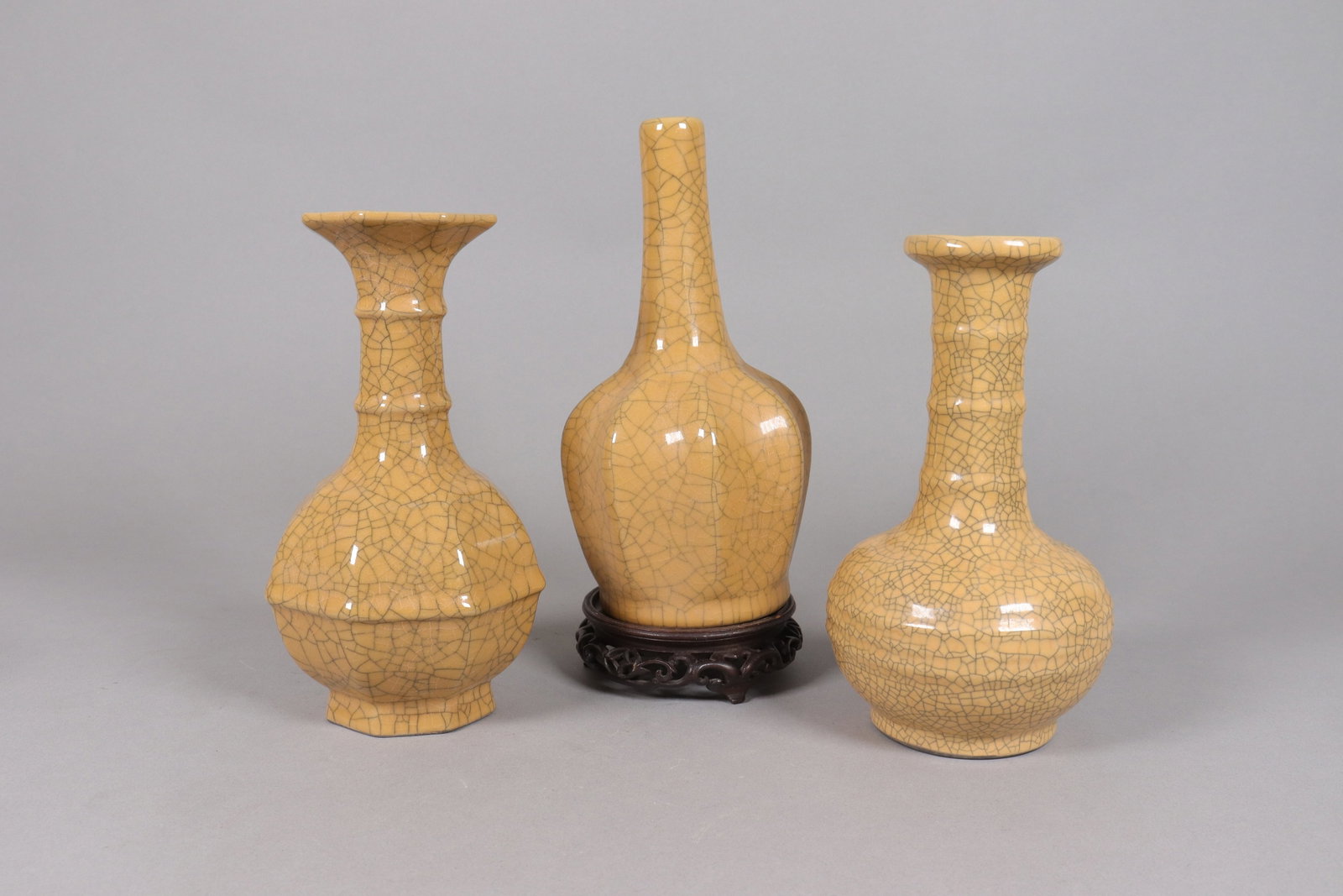 Lots Chinese fine crackled vase (1 of 7)