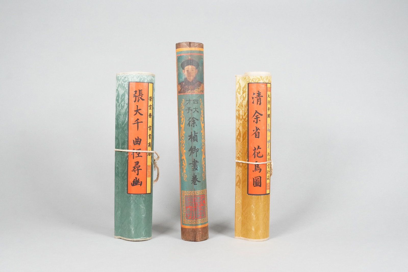 Lots Chinese art scrolls: Lots Chinese art scrolls.