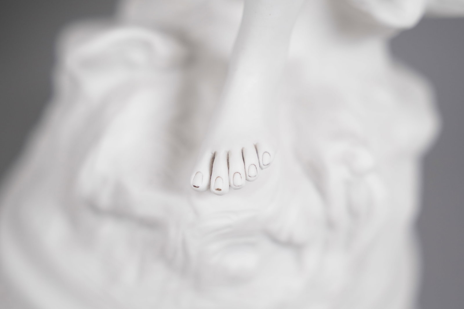 2 antique ceramic figure - 8