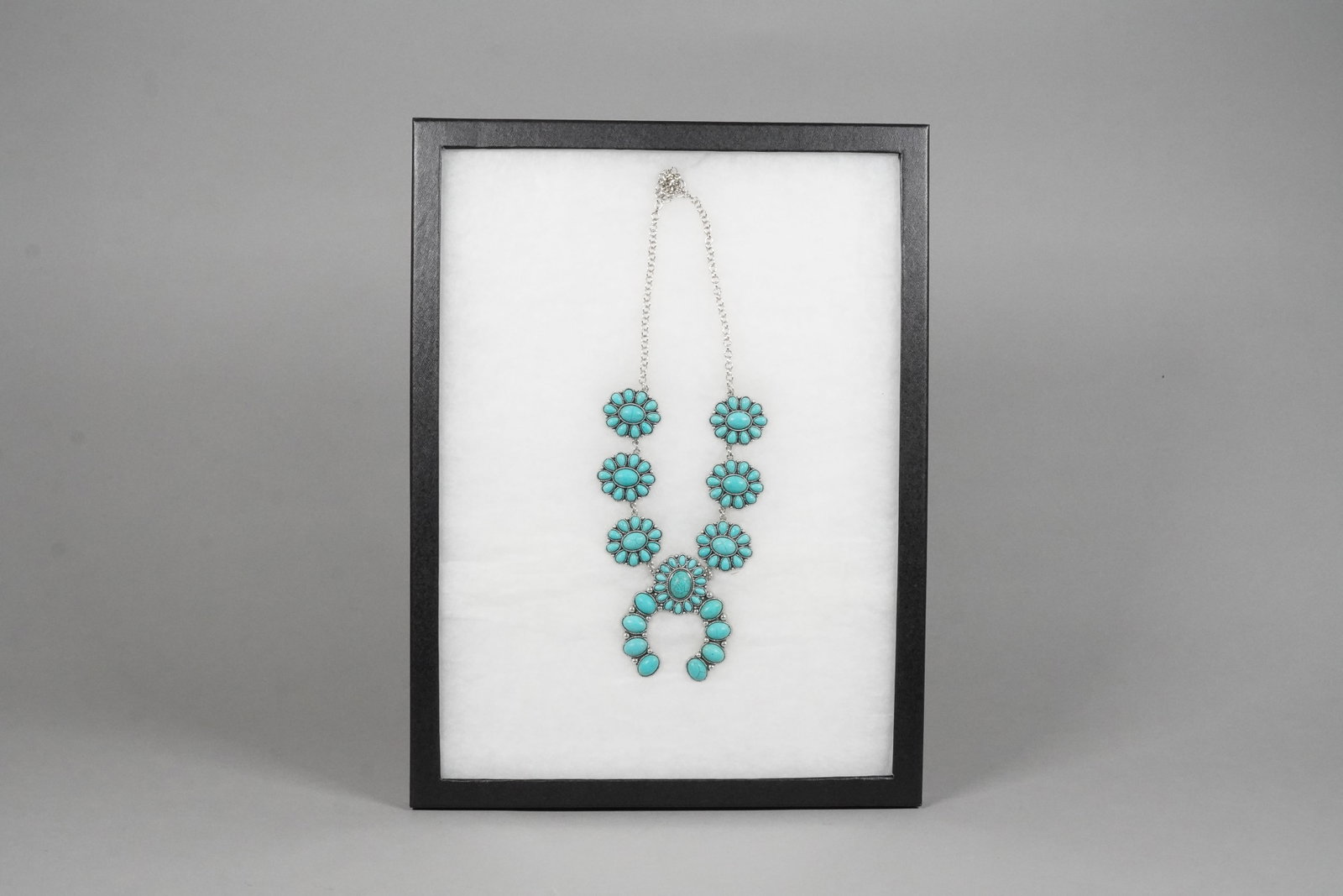 Estate fine necklace: Estate fine necklace, ungraded. All sales are final, no return.