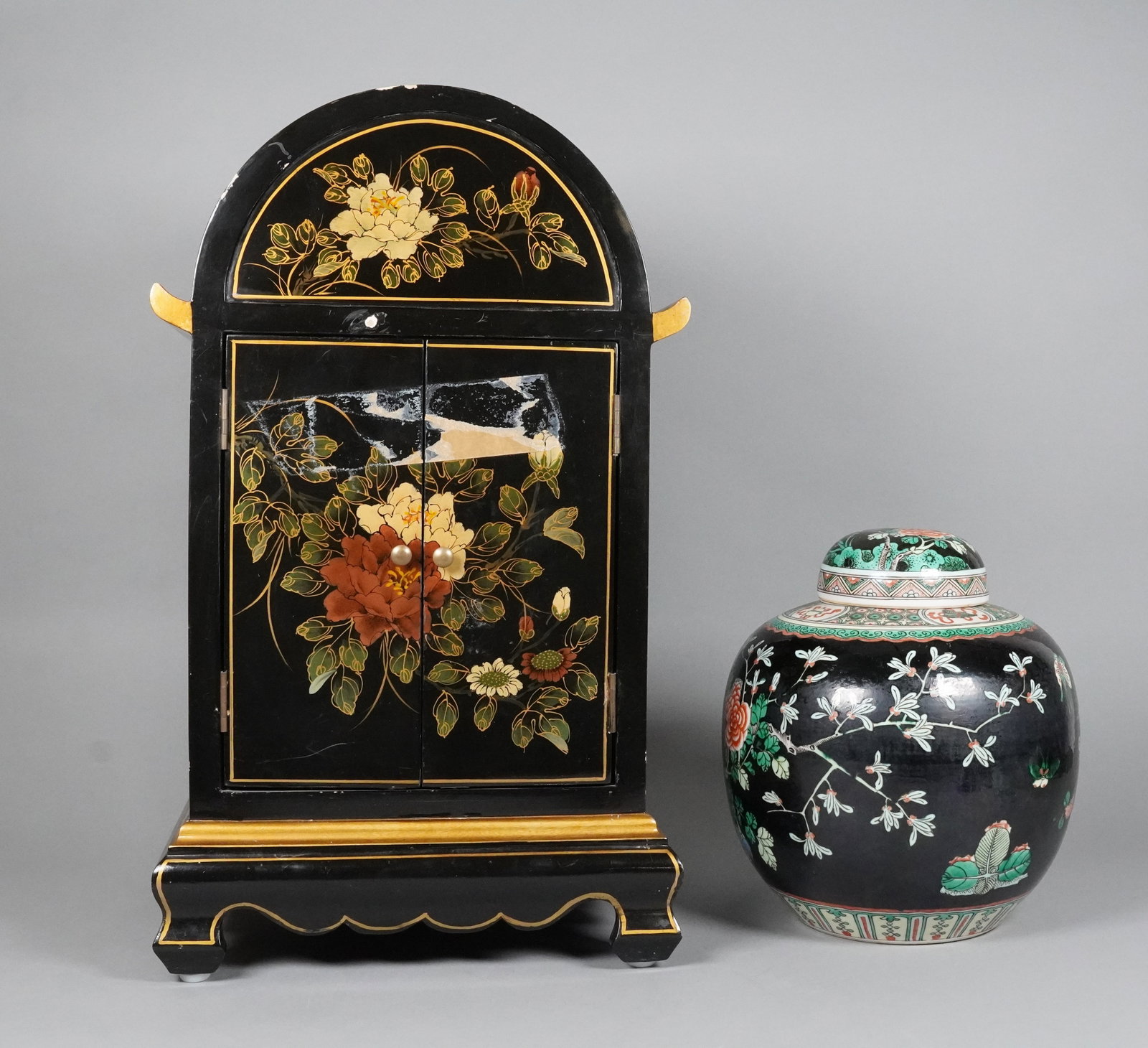 2 Chinese estate items: 2 Chinese estate items. Largest H: 20.2" x W: 13.3."