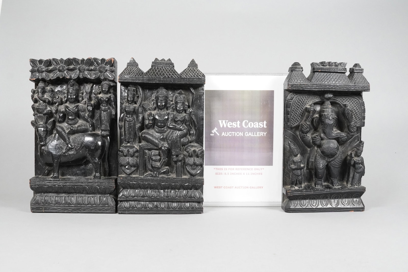Lots fine carvings - 2