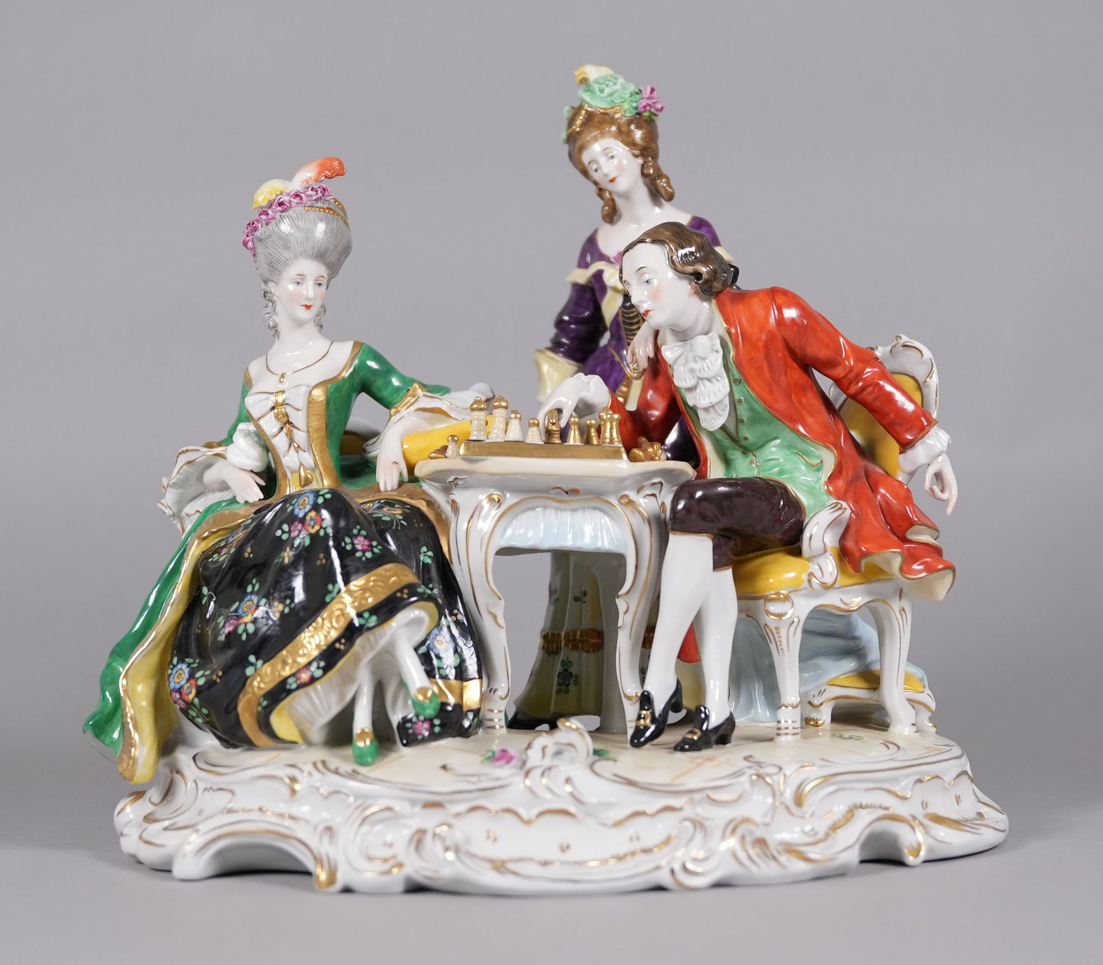 A vintage large porcelain figurine: A vintage large porcelain figurine. H: 11.7" x W: 12."