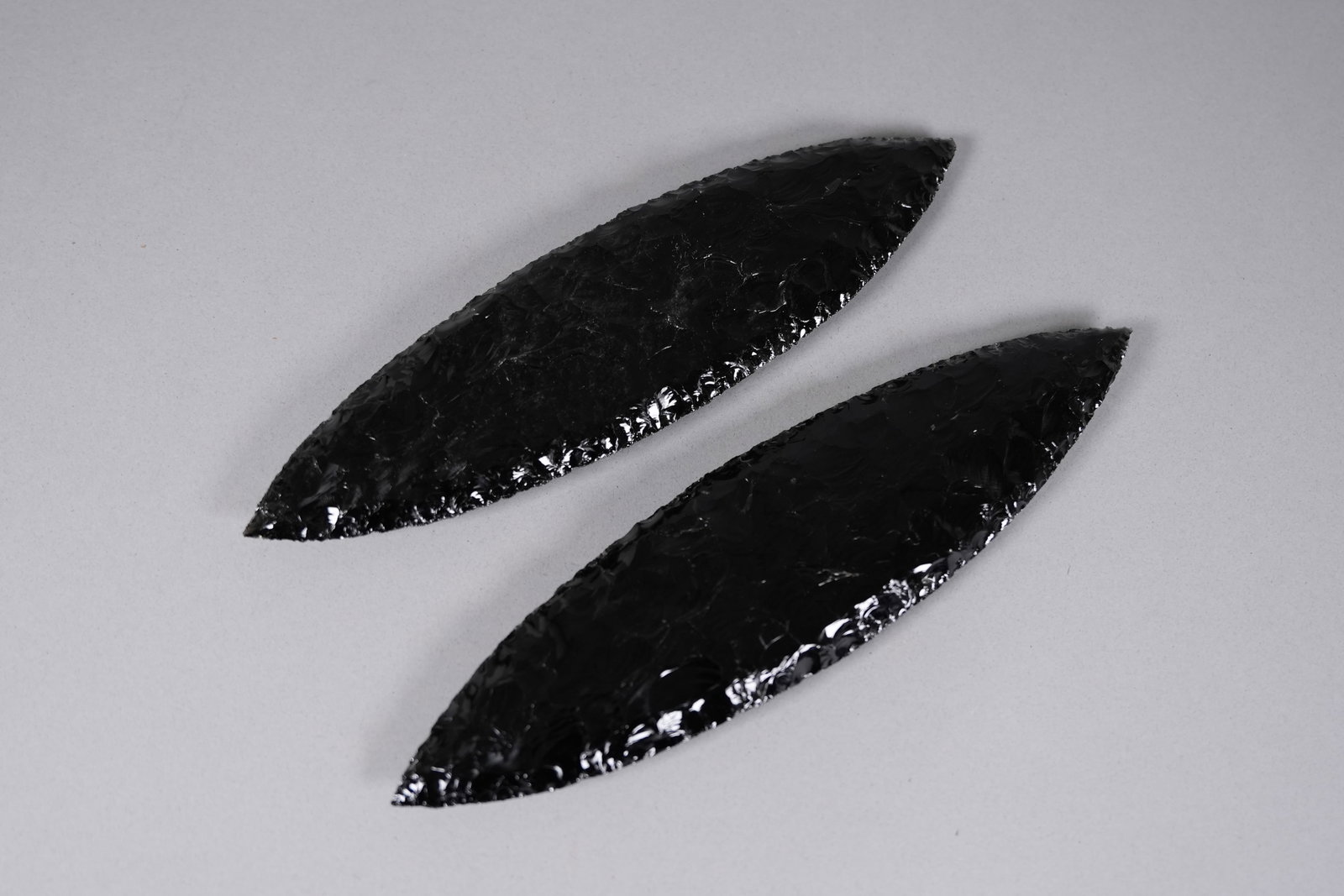 Antique obsidian spearhead - 4